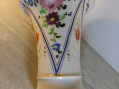 Photo 4 — Charmant vase porcelaine de Paris décors fait à la main.
