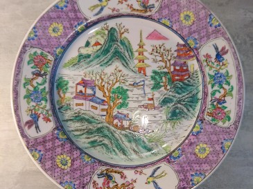 Assiette Chine à décor de paysage porcelaine canton 