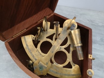 Sextant en boite - ancre marine