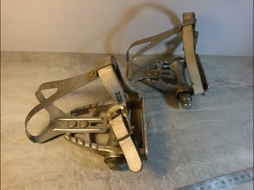 Pédales pedalier course velo ancien aluminum christophe ancien maillard