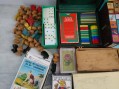 Photo 2 — Lot de cartes à jouer jetons jeux de voyage pion petits chevaux bois