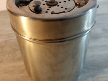 Boite à stériliser - matériel ancien chirurgien inox médecine