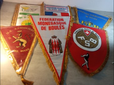 Fanions sport de boules FFSB FIB FMB fédération française Suisse Pétanque.