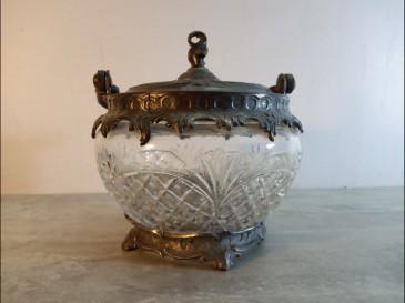 Charmante bonbonnière - sucrier verre moulé