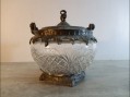 Photo 1 — Charmante bonbonnière - sucrier verre moulé