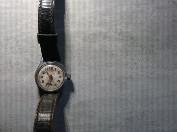 Montre vermex autocompensateur 15 rubis.