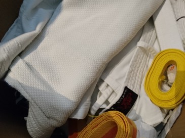 Lot kimono karaté judo