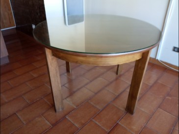 Table bois massif dessus verre ronde