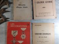 Photo 3 — Petit lot militaria guêtres médailles livrets engins blindés légion d'honneur 