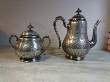 Gerhardi & Co sucrier et théière en métal argenté 1857