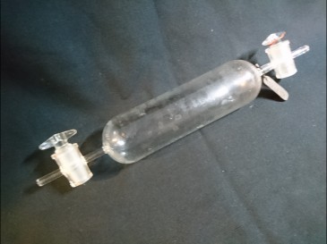 Element de verrerie pour chimie - science expériences