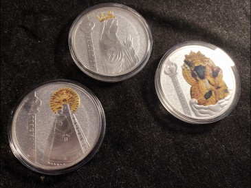 lot de médailles lieux saint européens Lourdes mariazeell