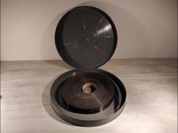Bobine film 35 mm avec boite plastique mussé horreur 5ième 35mm