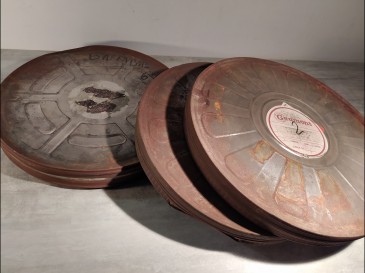 3 bobines 35mm - boites métallique - mention barrabas 6/7 sur une