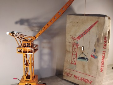 JOUSTRA - grue mécanique des années 60.