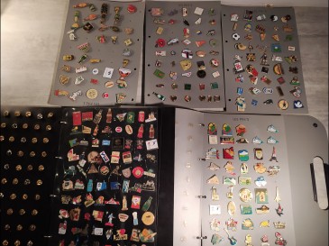 Collection de pin's pins.