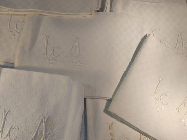 Lot de serviettes de tables monogrammées LA