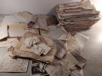 Journaux Lettres et Documents anciens Gard nîmes Uzès malatavene. XVIII -> XXième - vieux papiers