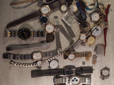 Lot montres & Bracelets De Montres