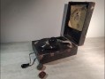 Photo 2 — Phonographe Gramophone phono valise miki