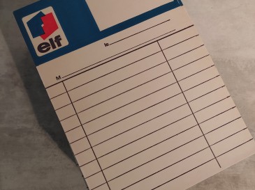 Lot de carnets ancien facturier elf ELF - ( couleur bidons 1960 )