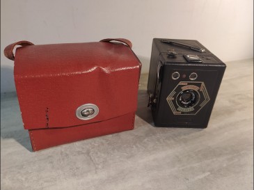 Ancien appareil photo - coronet Fildia.