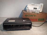 Vintage Sony digimatic TFM - C650WL flip clock radio. 