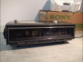 Photo 3 — Vintage Sony digimatic TFM - C650WL flip clock radio. 
