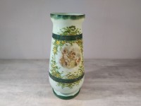 Vase ancien opaline verte scène de chérubins