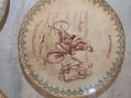 Photo 2 — Assiettes parlantes automobiles terre de fer.