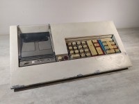Machine à calculer ancienne Olivetti LOGOS 58 non testée.