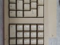 Photo 2 — Macintosh clavier, souris et câbles.
