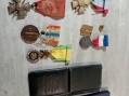 Photo 4 — Lot médailles militaria et divers. 