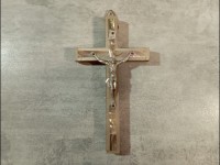 Petite croix christ pelerinage Jérusalem nacre