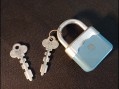 Photo 1 — Cadenas bleu jouet lessive cadeaux bonux