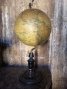 Photo 1 — Globe Terrestre